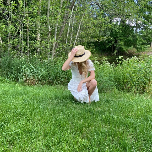 Gorgeous white doily Zara dress - Picture 5 of 5